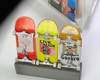 3D Printed Vertical Fingerboard Stand