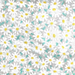 Daisy Floral Pattern 100% Cotton Fabric Daisies Flowers