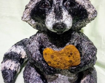 paper mache,raccoon,animal,figurine,sculpture