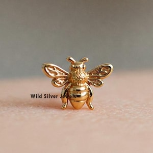 Ultra Tiny Bumble Bee Ear Piercing, Tiny Bumble Bee Labret, Treaded Labret, Bumble Bee Cartilage Earring, Flat Back Bee, Gold Plated Silver