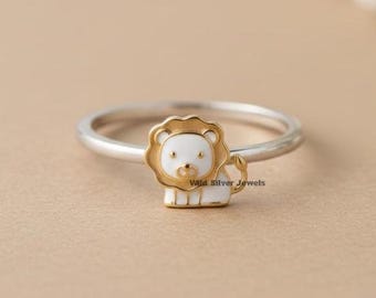 Dainty Lion Silver Ring, Flat Lion Animal Inspired Ring, Flat Enameled Lion Face Ring, Jungle Jewelry, Two Tone Silver Ring, Lion Lover Ring