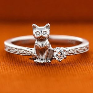 Kitty Cat Ring, Vintage Style Animal Inspired Solitaire Round Cut