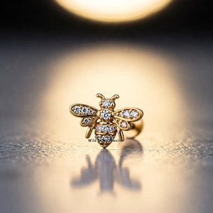 Ultra Tiny Bumble Bee Ear Piercing, Tiny Flat Bumble Bee Labret, Round Cut Treaded Labret, Bumble Bee Cartilage Earring, Gold Plated Silver