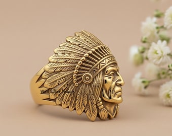 Anillo con rostro vintage, joyería con cabeza de jefe indígena americano, anillo gótico de plata chapada en oro, anillo con tocado de plumas, anillo apache para hombre
