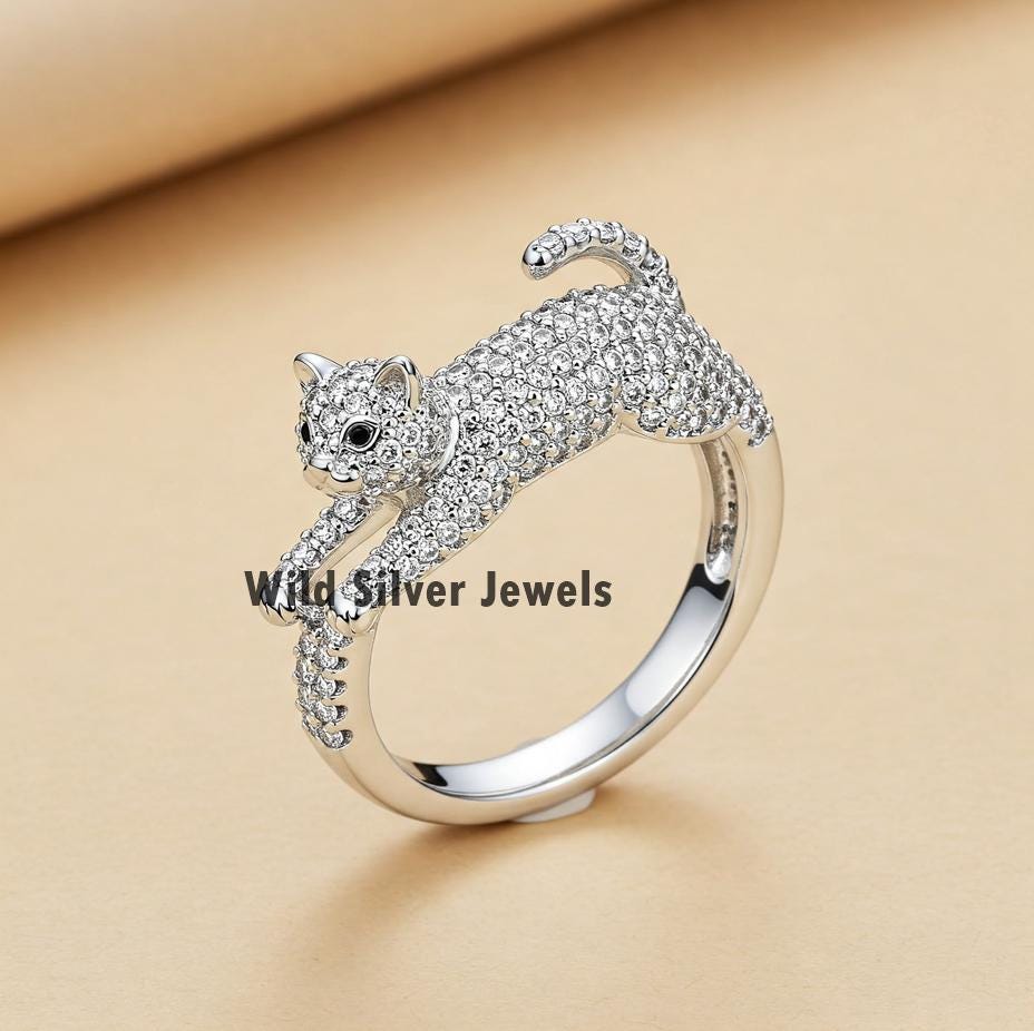 Diamond kitty ring France