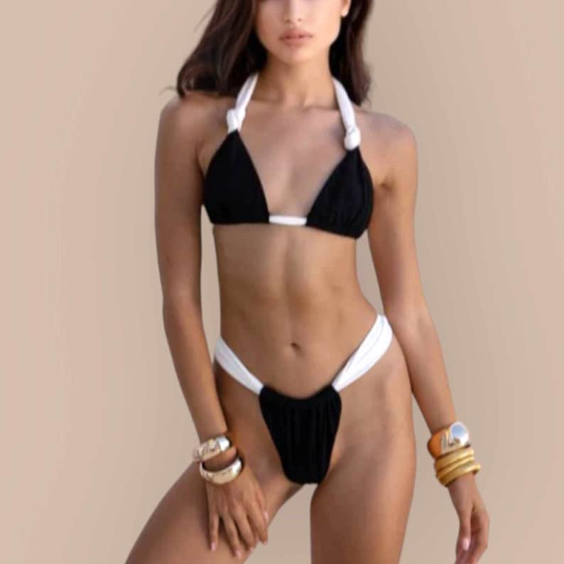 Bikini bianco e nero immagine 1