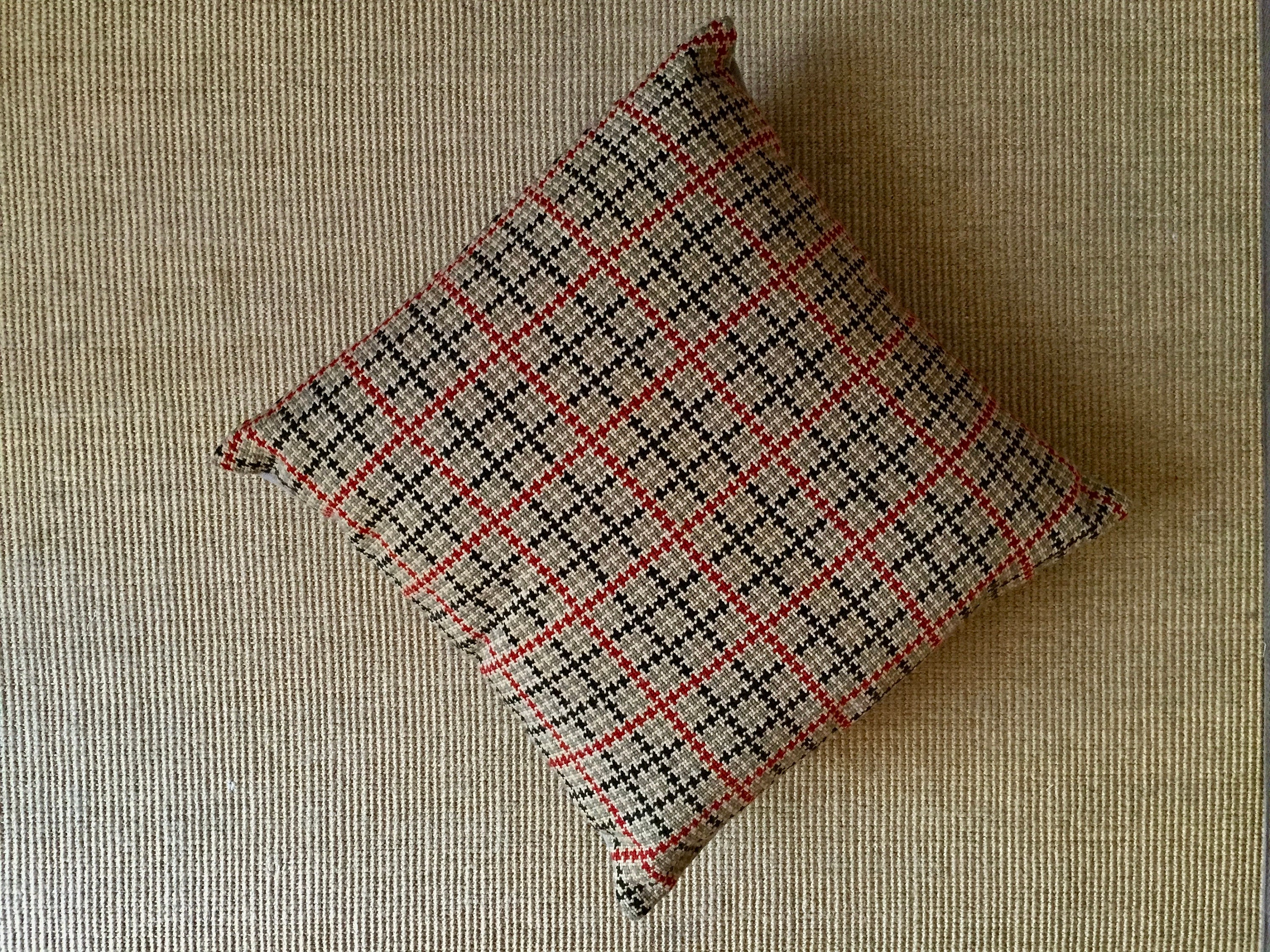 Coussin Aux Petits Points Prince de Galles