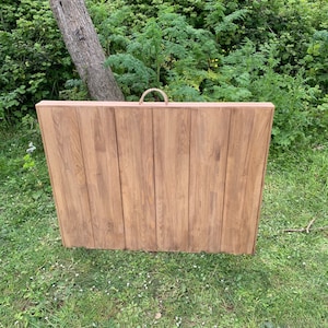 Handgemachter Klapptisch aus Holz – Tragbarer Picknicktisch – Minimalistischer Campingtisch für Draußen & Zuhause 76*23 cm H: 33-28 cm
