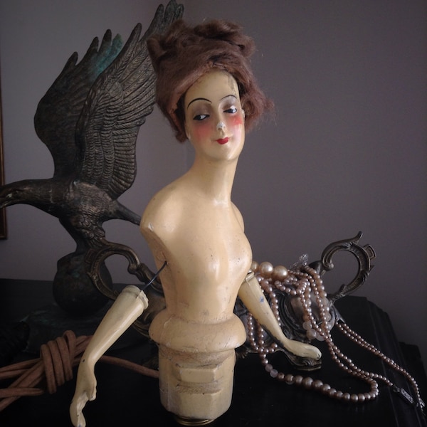 Munzerlite half lamp doll