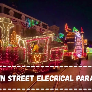 Lots of Disney Parades on USB Stick: Festival of Fantasy, Main Street Electrical Parade, Boo To You, Paint the Night, and More!