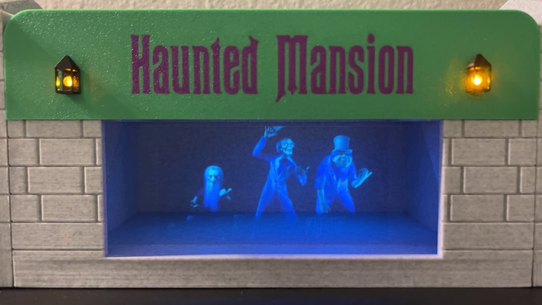 Haunted Mansion Mausoleum With Pepper's Ghost Effect and Flickering LED
