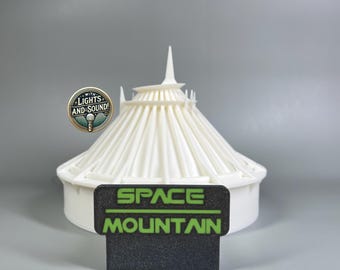 ¡Maqueta de Space Mountain con luces funcionales y opción de elegir la banda sonora! ¡Mira el vídeo!