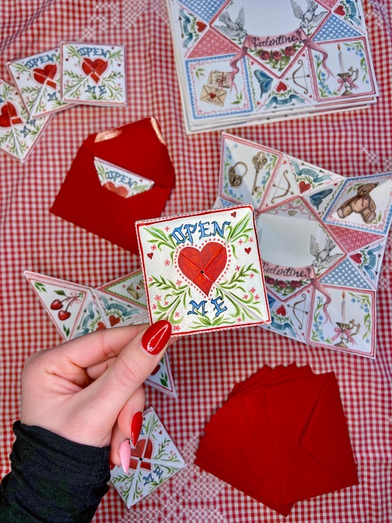 Hand-painted Victorian Valentine's Puzzle Purse: Floral Love Token