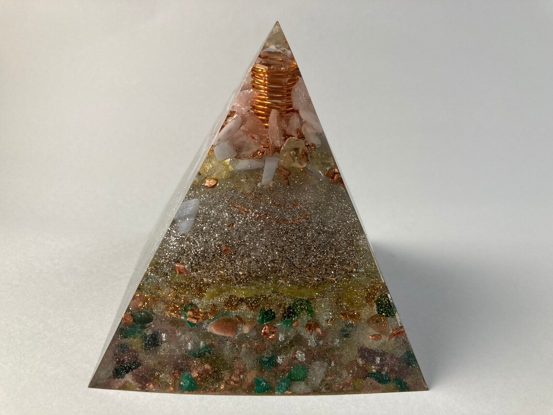 Piramide Di Quarzo Rosa - Decorazione Per La Casa, Portafortuna Dell'Antico Egitto | Fermacarte O Oggetto Spirituale - Foto 13