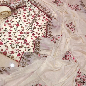 Salwar kameez-kostuum van Kasjmier geborduurde zijde: chiffon dupata, ongestikt/gestikt