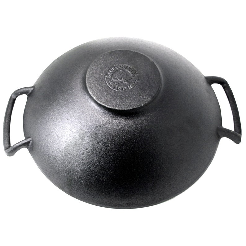 Backcountry Iron 14 inch Cast Iron Wok - Thumbnail 3