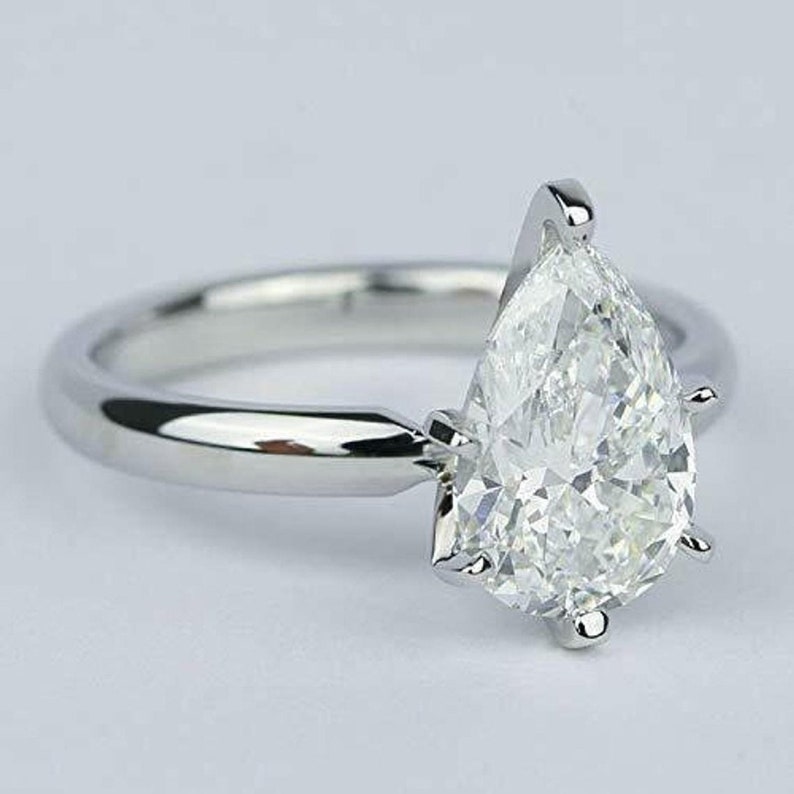 2 CT Pear Shaped Moissanite Engagement Ring Solitaire Engagement Ring Moissanite Wedding Ring Minimalist Wedding Ring 14K Gold Diamond Ring
