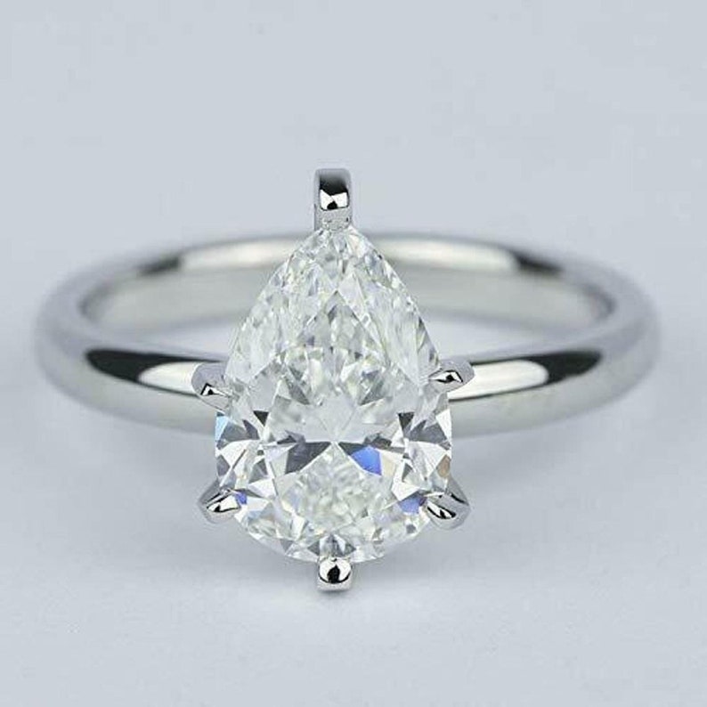 2 CT Pear Shaped Moissanite Engagement Ring Solitaire Engagement Ring Moissanite Wedding Ring Minimalist Wedding Ring 14K Gold Diamond Ring