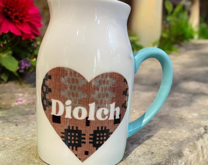 Jwg blodau ‘Diolch athrawes’ (thank you teacher)flower jug