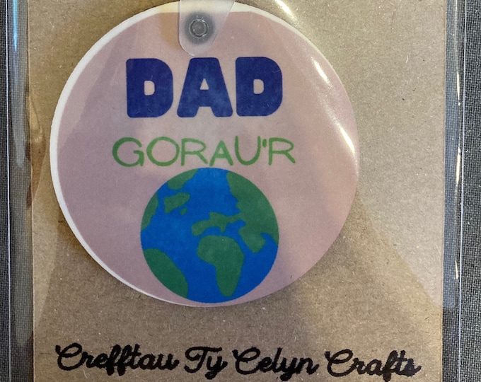 Dad / Taid/ Tadcu / Grandad / Gramps (or any name) keychain. Father’s Day gift