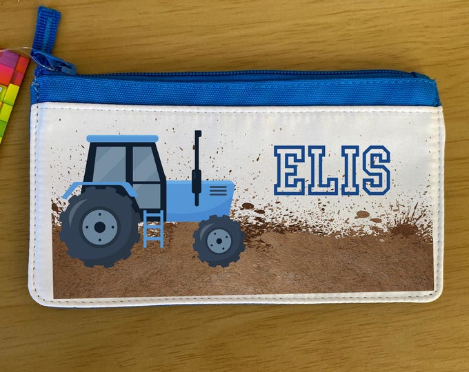 Personalised Pencil-case (blue)/ Câs pensiliau (glas) wedi bersonoleiddio