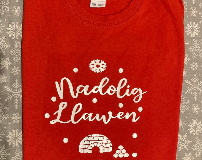 Crys T coch Nadolig Llawen  i blant ac oedolion / Red Nadolig Llawen(Merry Christmas) T shirt Kids & adult sizes available