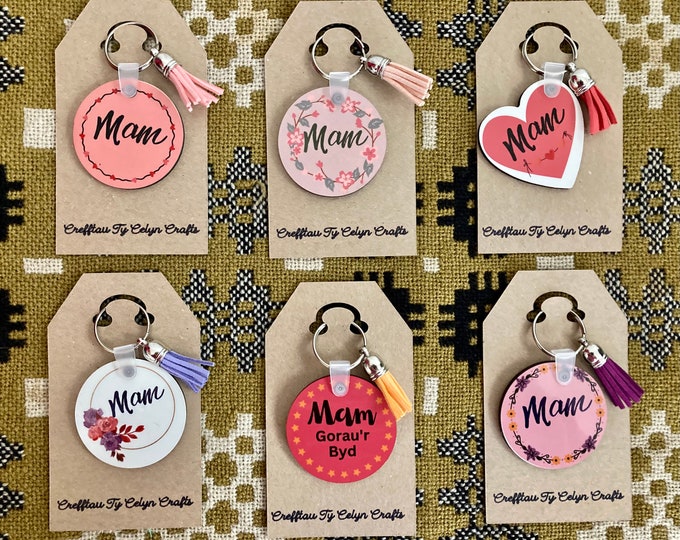 Mam keychain/keyring. Cadwyn allwedd MAM./ NAIN / MAMGU Anrheg Sul y Mamau / Ideal Mother’s Day gift