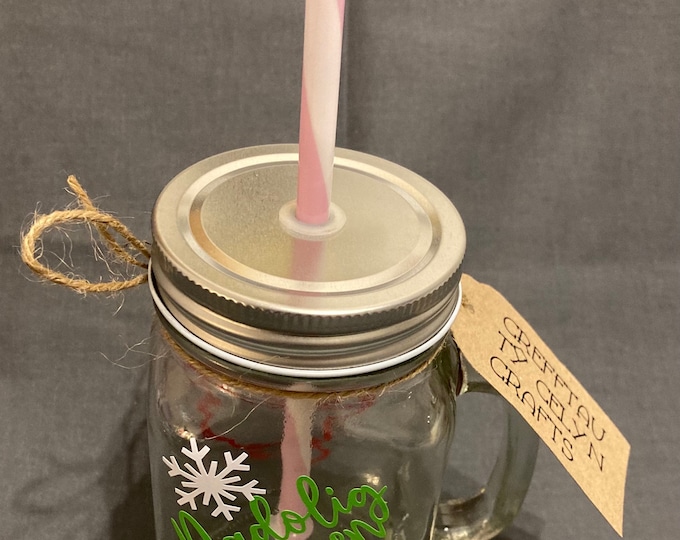 Jar Mason Nadolig wedi Personaleiddio / Personalised Christmas Mason drinking Jar with straw.