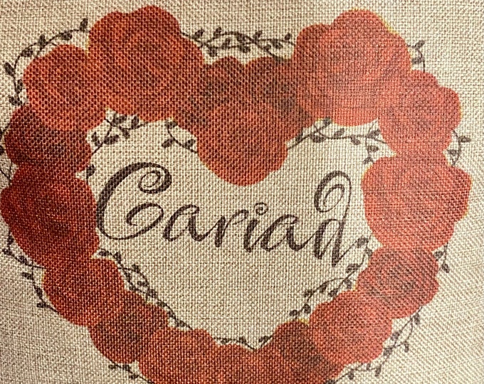 Clustog Cariad / Cariad (love) Cushion. Burlap. 40cmx40cm