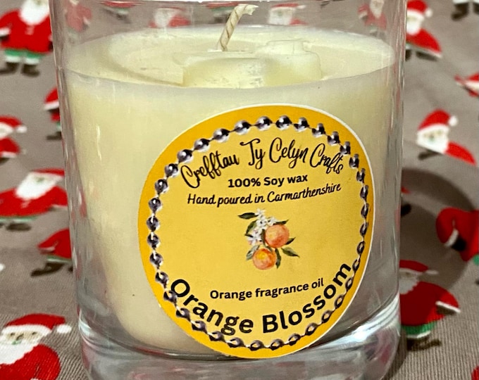 Cannwyll  'oren' 'wedi ei wneud a llaw/ Handpoured 'orange'' pure soy wax candle in a glass jar