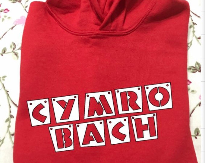Hŵdi Cymro Bach. Cymro Bach Welsh red Hoodie. Size 7-8 years & 9-11 years available