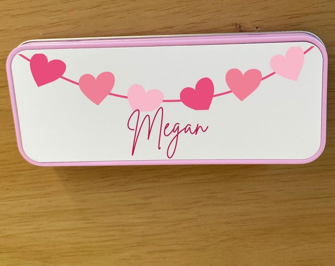 Personalised Pencil-case tin  (pink)/ Câs pensiliau (pinc) tin wedi bersonoleiddio