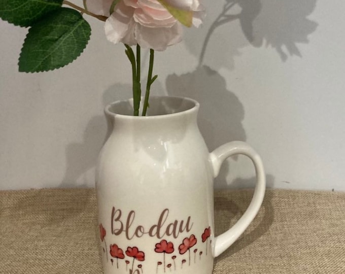 Jŵg blodau Mam / blodau Nain/Mamgu - Welsh Mam’s flowers jug. 450ml capacity.
