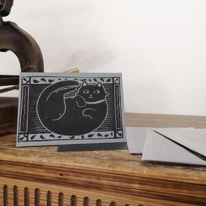Carte chat tapis linogravure