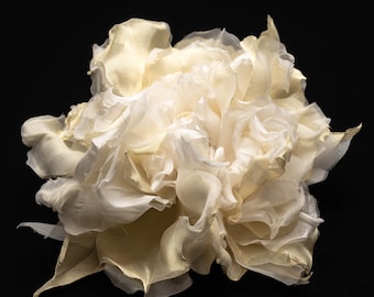 Alfiler de rosa de seda • Broche de flor de seda • Alfiler de flor hecho a mano