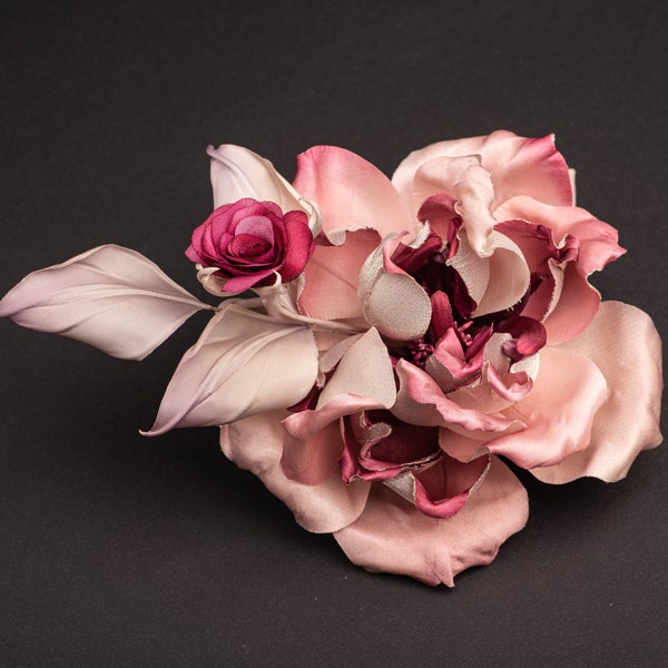 Broche rose en soie • Broche en tissu • Épingle à fleurs en soie – en 3 variations