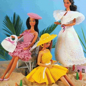 Vintage Häkelanleitung PDF Mode Puppenkleidung Neun Designs Sonne Kleid Neckholder Umhang Geldbörse Barbie Sindy