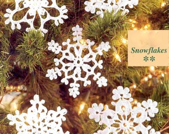 Vintage Crochet Pattern  Five Snowflakes  Christmas Tree Decorations Tree Trims  Holiday Ornaments  Thread Holiday Decor