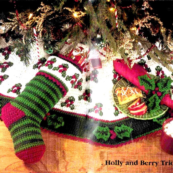 Vintage Christmas Crochet 6 Patterns Holly and Berry Tree Skirt Stocking Snowflake Bauble Reindeer Snowman Toys Poinsettia Afghan