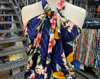 Hibiscus Sarong Wrap: Handmade Hawaiian Rayon Pareo - Beach Cover Up