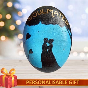 Large hand-painted rock married couple, custom painted rock anniversary gift, painted stone wedding gift, newlyweds personalisable gift