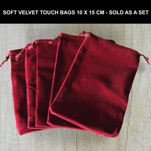 Large velvet pouches 10 x 15 cm, velvet gift bags, perfect for christmas gifts packaging and any party gifting