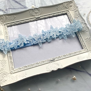 light blue bridal garter lace flowers wedding accessories lace romantic boho garter gift for the bride bridal jewelry Dünn: 47 - 52