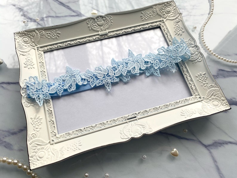 light blue bridal garter lace flowers wedding accessories lace romantic boho garter gift for the bride bridal jewelry Dünn: 47 - 52