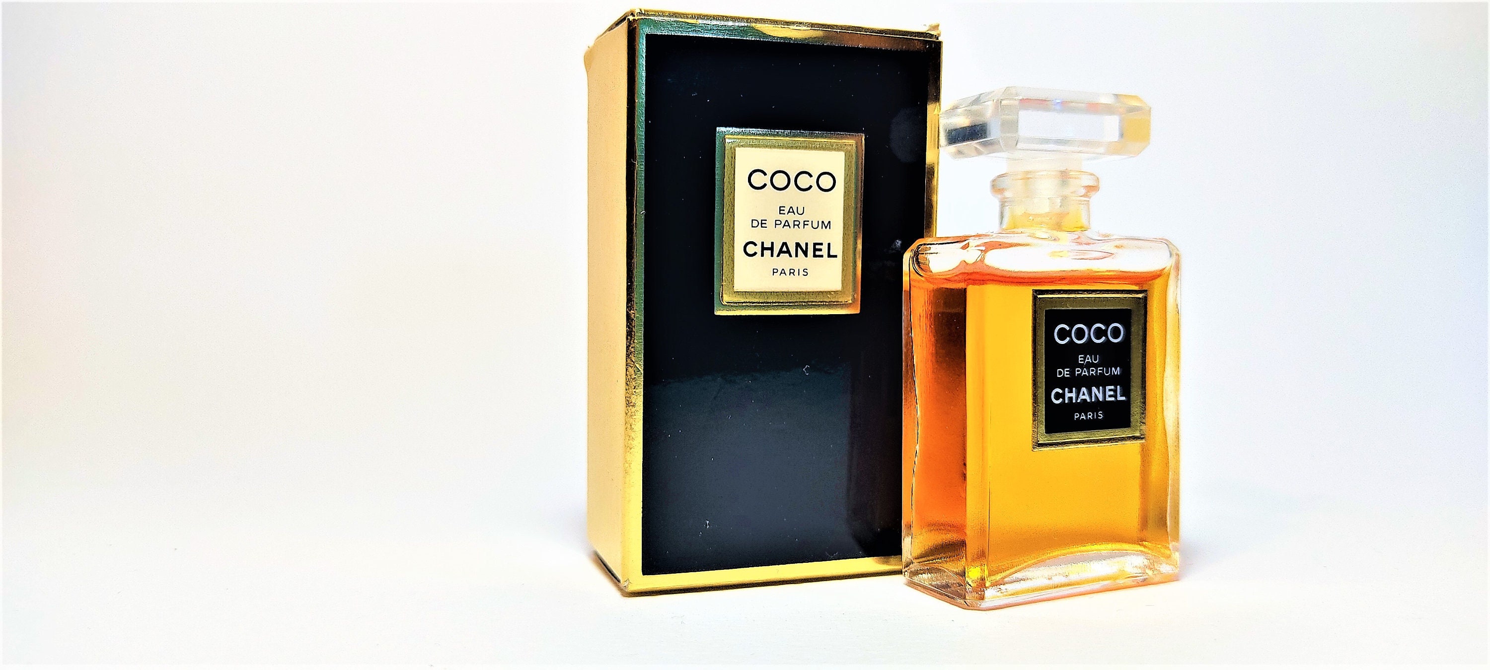 Chanel No 19 Eau de Parfum Chanel perfume - a fragrance for women