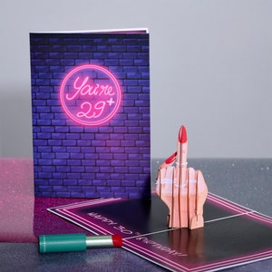 Biglietto di auguri per il 30° compleanno per lei / Biglietto d'auguri divertente per trenta sporchi / Dito medio maleducato 3D Pop Up Regalo fondamentale per lei, moglie, amica, collega