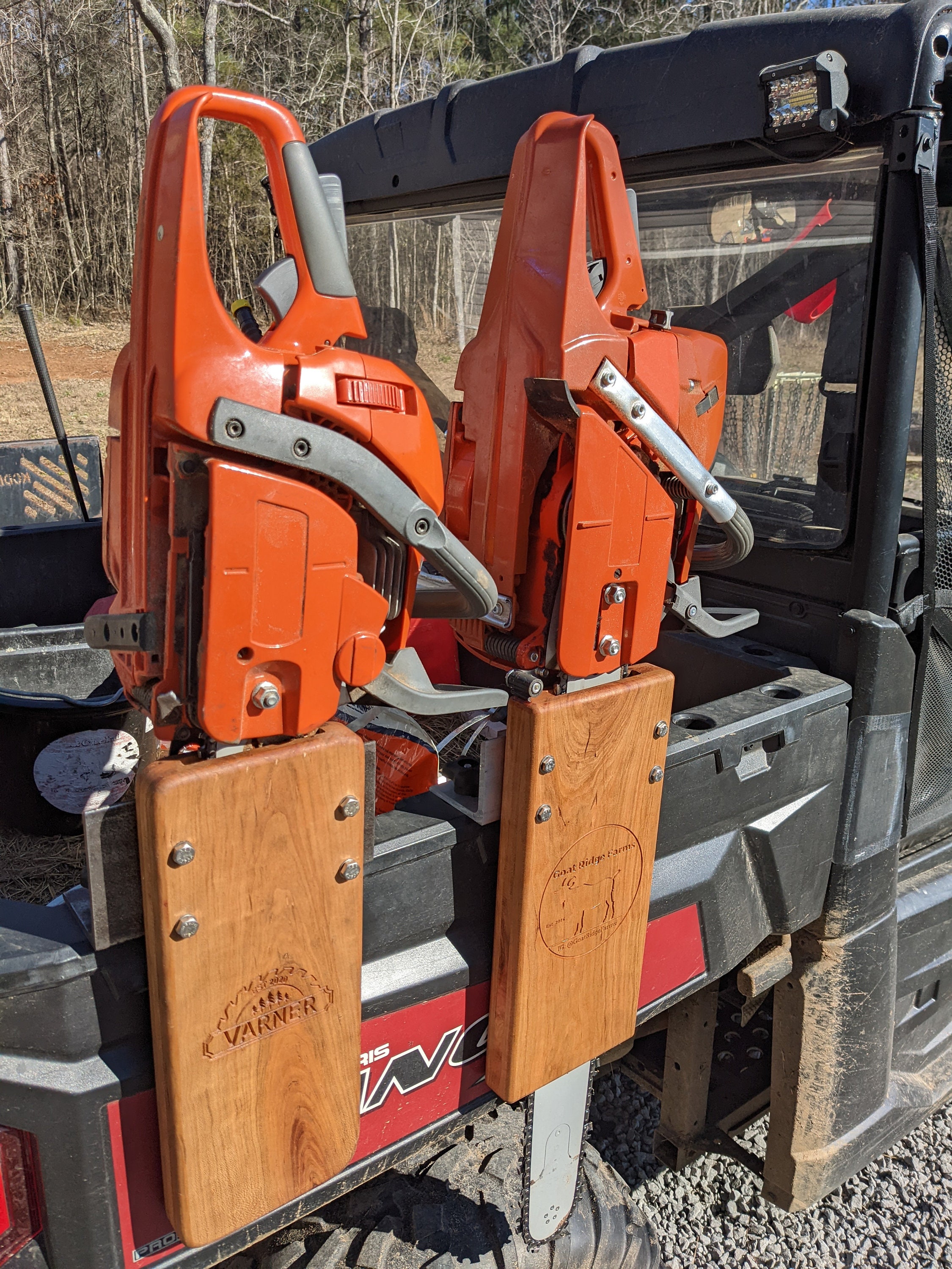 Chainsaw wood holder new arrivals