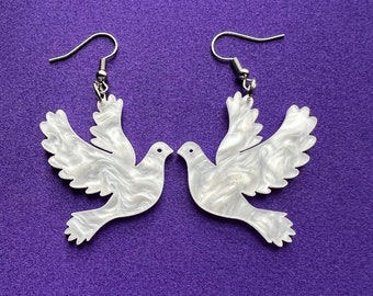Pendientes de acetato de paloma blanca
