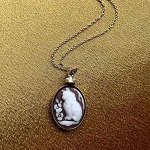 Cat Cameo Gold Necklace image 3
