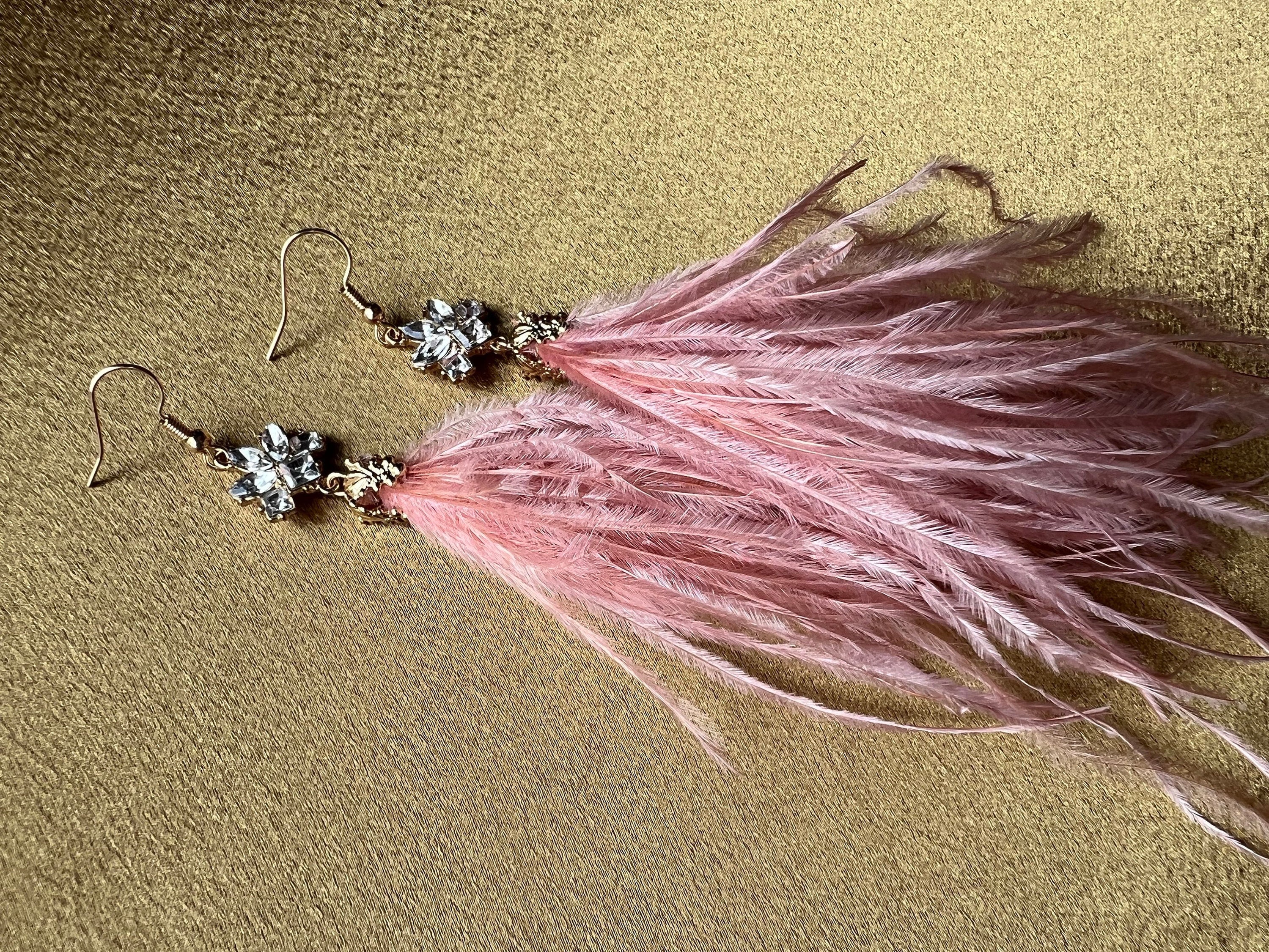 Lori Peace Feathers Rubber Earring